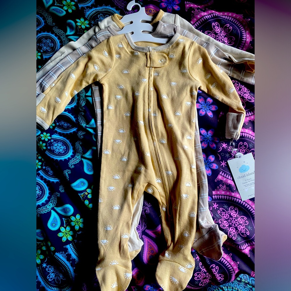 0-3 mo sleepers NWT